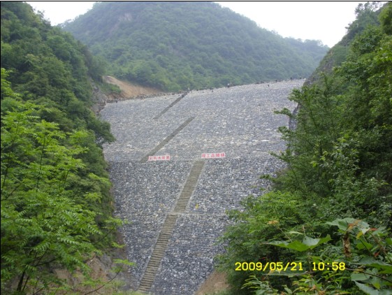 略阳县方家沟尾矿库坝体填筑工程